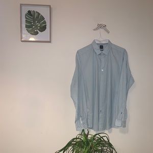 Button down Hugo boss shirt